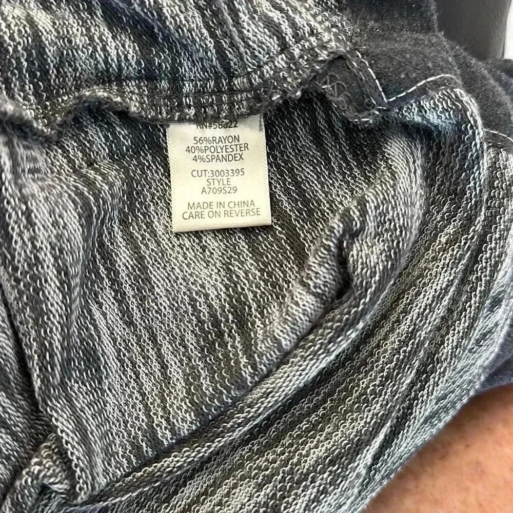 Max Studio Zip Front Hoodie - Picture 9 of 9